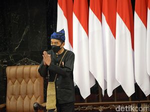 Mengenal Pakaian Adat Baduy yang Dikenakan Jokowi, Ternyata Ada Dua Jenis Lho Mengenal Pakaian Adat Baduy yang Dikenakan Jokowi, Ternyata Ada Dua Jenis Lho