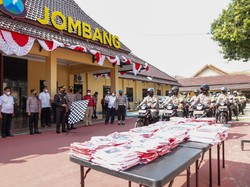 Ribuan Bendera Merah Putih Dibagikan di Jombang, Ini Tujuannya