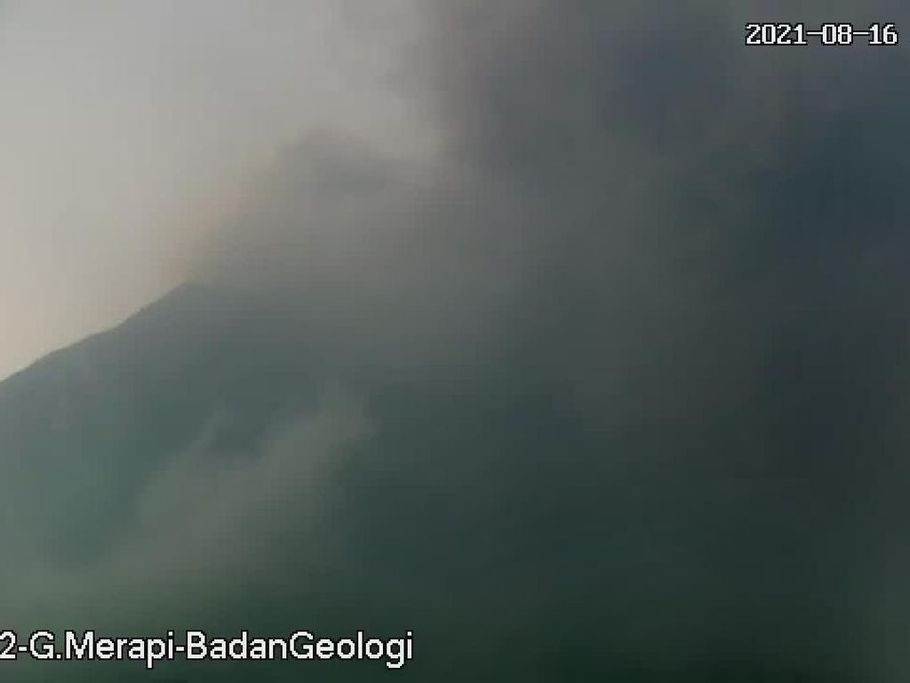 Gunung Merapi Erupsi, Hujan Abu Landa 8 Kecamatan di Magelang