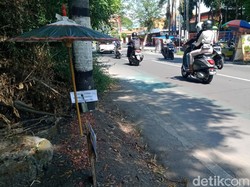 Heboh! Ada Kuburan Tiban di Tepi Jalan Raya Klaten