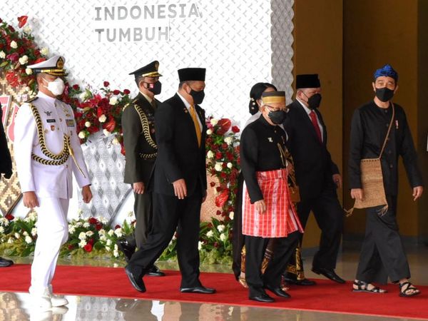Jokowi Kenakan Baju Adat Baduy di Sidang Tahunan MPR