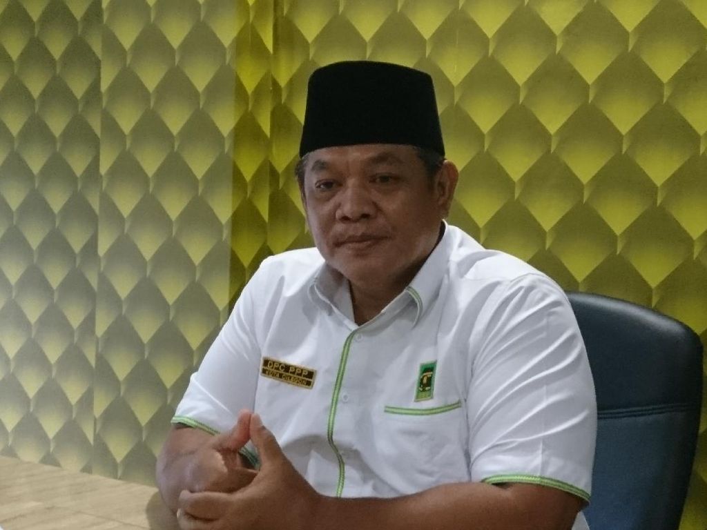 Eks Petinggi Golkar Cilegon Sahruji Ditunjuk Jadi Plt Ketua DPC PPP Eks Petinggi Golkar Cilegon Sahruji Ditunjuk Jadi Plt Ketua DPC PPP
