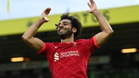 Mohamed Salah juga lagi memimpin top skor Liga Inggris sementara ini. Salah sudah membukukan enam gol dari tujuh laga ditempel oleh Jamie Vardy (Getty Images/Shaun Botterill)