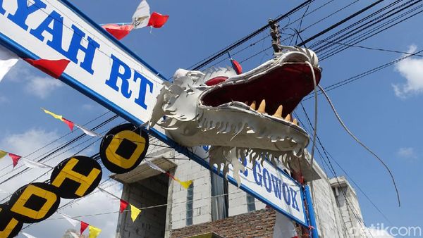 Naga Raksasa Ikut Meriahkan HUT ke-76 RI di Sleman