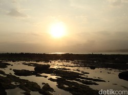 Tutup Sementara, Keindahan Pantai Cidora Dinikmati Warga hingga Nelayan