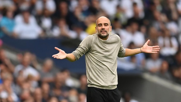 LONDON, ENGLAND - AUGUST 15: Manchester City manager Pep Guardiola gestures during the Premier League match between Tottenham Hotspur  and  Manchester City at Tottenham Hotspur Stadium on August 15, 2021 in London, England. (Photo by Michael Regan/Getty Images)