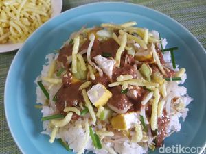 Resep Nasi Lengko Khas Cirebon untuk Sarapan Sederhana yang Enak Resep Nasi Lengko Khas Cirebon untuk Sarapan Sederhana yang Enak