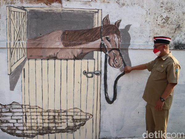 Sambut HUT RI, Warga Desa Ini Gambar Kuda Sunan Kudus 3 Dimensi