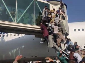 Taliban Berkuasa, Bandara Afghanistan Chaos