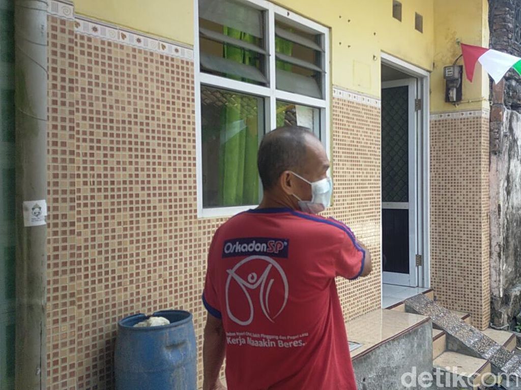 Ini Penampakan Rumah Terduga Teroris di Surabaya Ini Penampakan Rumah Terduga Teroris di Surabaya