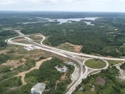 Diresmikan Jokowi, Ruas Tol Pertama Kalimantan Gratis Sampai 2 Minggu