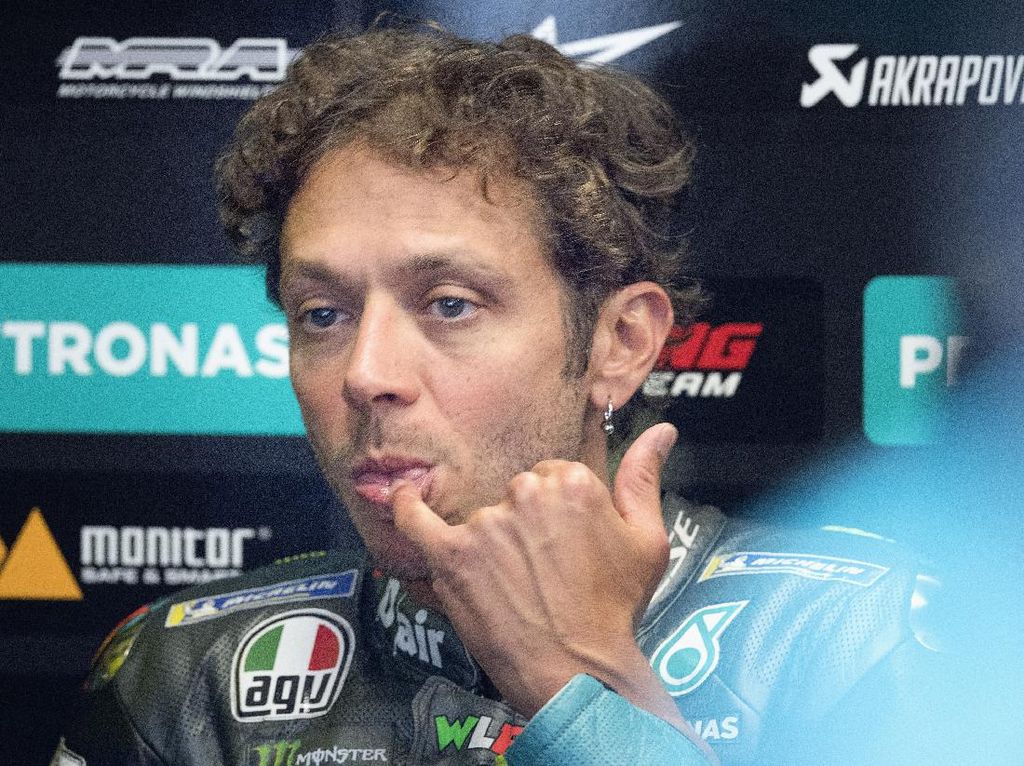 Valentino Rossi Prihatin, Rider Muda Zaman Now Agresif Banget