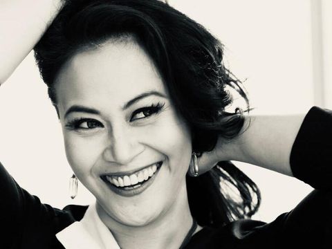 Zoya Amirin: Cantik adalah Ketika Bisa Menerima Kekurangan dan Dapat