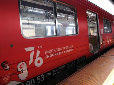Cara Commuter Line Peringati HUT RI ke-76