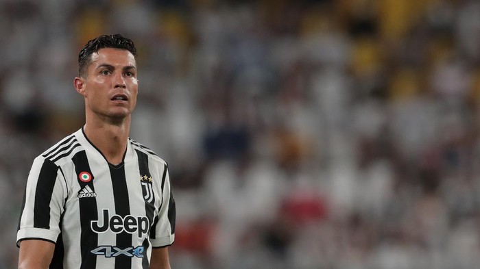 TURIN, ITALY - AUGUST 14: Cristiano Ronaldo of Juventus looks on during the pre-season friendly match between Juventus and Atalanta BC at Allianz Stadium on August 14, 2021 in Turin, Italy. (Photo by Emilio Andreoli/Getty Images)