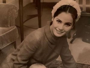 5 Foto Kecantikan Istri Soekarno, Dewi Soekarno yang Memesona Sejak Dulu