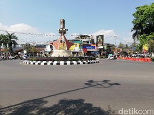 Festival Kerajaan 2021 di Sumedang Digelar Tanpa Pagelaran Kirab Festival Kerajaan 2021 di Sumedang Digelar Tanpa Pagelaran Kirab