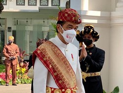 Jokowi Pakai Baju Adat Lampung di HUT ke-76 RI, Ini Detail dan Maknanya