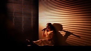 Potret Lorde yang Baru Rilis Mood Ring