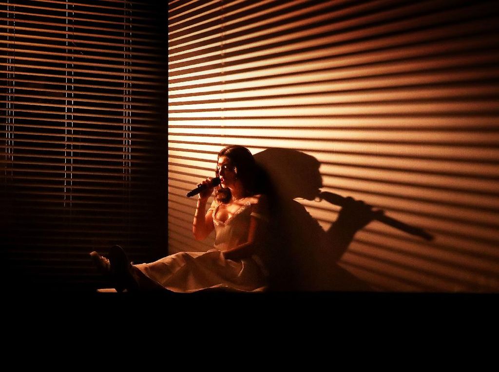 Potret Lorde yang Baru Rilis Mood Ring Potret Lorde yang Baru Rilis Mood Ring