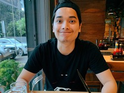 Alvin Faiz Disentil soal Adab Ketika Turunkan Anak di Pinggir Jalan