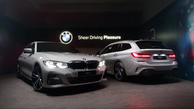 BMW Seri 3 facelift meluncur di Indonesia pada Rabu (18/8/2021), terdiri dari dua pilihan bodi sedan 330i M Sport dan estate 320i Touring M Sport.