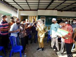 Bupati Ipuk Terbitkan Surat Demi Warga Pancer Bisa Manfaatkan Lahan 150 Ha