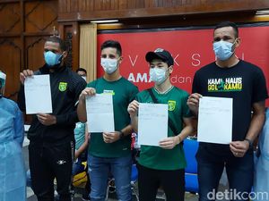 Empat Pemain Asing Persebaya Divaksin AstraZeneca