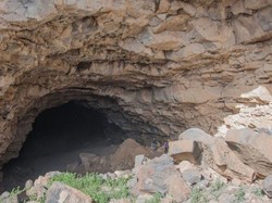 Tumpukan Tulang Manusia dan Hewan Berusia 7 Ribu Tahun Ditemukan di Gua Saudi