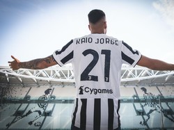 Juventus Resmi Gaet Kaio Jorge dari Santos