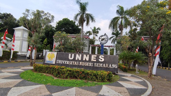 Kampus Unnes Semarang (Angling) Kampus Unnes Semarang (Angling)