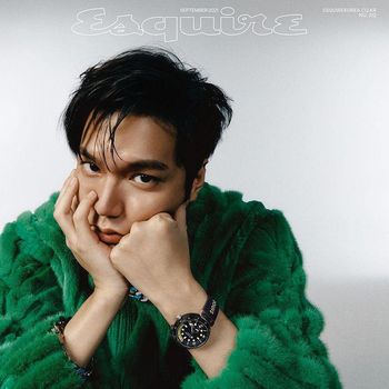 Lee Min Ho Tampil Casual dan Stylish di Sampul Esquire Korea September 2021!