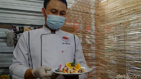 Berhenti Bekerja di Hotel, Chef Ini Sukses Buka Resto di Rumah