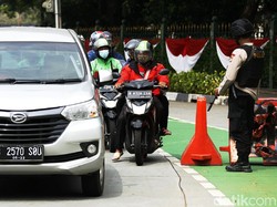 Syarat Berkendara Mobil Pribadi dan Kendaraan Umum saat PPKM Level 3 dan 4 Diperpanjang