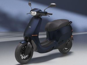 Nggak Nyangka India Bisa Bikin Skuter Listrik Secanggih dan Semurah Ini Nggak Nyangka India Bisa Bikin Skuter Listrik Secanggih dan Semurah Ini