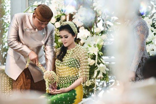 Tradisi pra nikah adat Jawa/Foto: pinterest.com