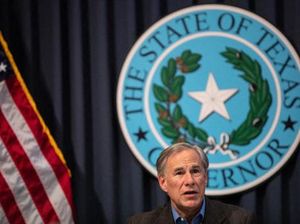 Gubernur Antimasker di AS Positif Corona