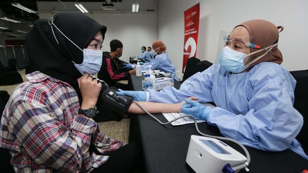 Vaksinasi COVID-19 untuk Pekerja Industri Terus Dikebut