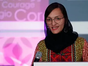 Balada Walkot Zarifa Pasrah Tunggu Kedatangan Taliban dan Kematian Balada Walkot Zarifa Pasrah Tunggu Kedatangan Taliban dan Kematian