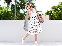 Wajib Punya! 6 Aksesori Ini Bikin Outfit Minimalis Jadi Makin Stylish