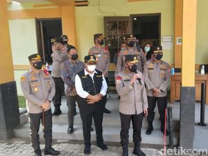 Irwasum Polri Sapa Warga Kota Malang yang Isoter Irwasum Polri Sapa Warga Kota Malang yang Isoter