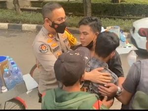 Pedagang Kopi Starling Cekcok Rebutan Lapak di Setiabudi, Didamaikan Polisi Pedagang Kopi Starling Cekcok Rebutan Lapak di Setiabudi, Didamaikan Polisi