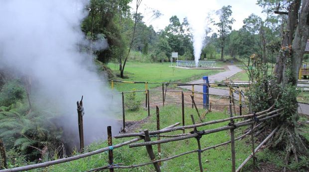 Kawah Kamojang di Bandung Kawah Kamojang di Bandung