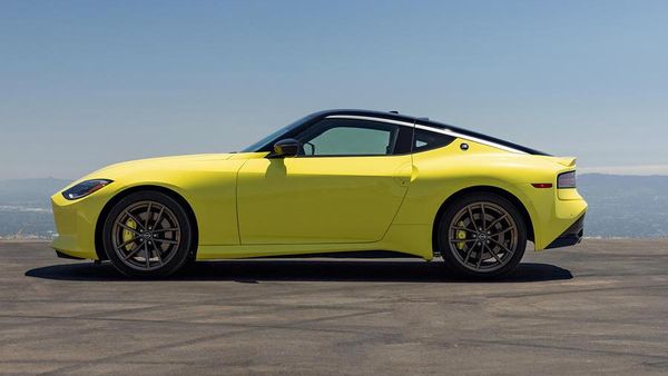Generasi Penerus Nissan Fairlady Punya Tampang Klasik