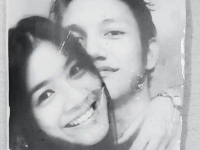 10 Potret Jadul Pasangan Artis saat Photobox, Kompak dan Romantis Abis!