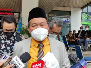 MAKI Minta KPK Kebut Penyidikan Dugaan Korupsi Kapal Tongkang Rp 240 M MAKI Minta KPK Kebut Penyidikan Dugaan Korupsi Kapal Tongkang Rp 240 M