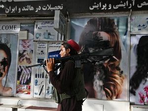 Taliban Berkuasa, Jurnalis Wanita Afghanistan Mengaku Dilarang Kerja Taliban Berkuasa, Jurnalis Wanita Afghanistan Mengaku Dilarang Kerja