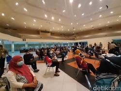 Vaksinasi Ibu Hamil Lancar, Unair Siap Gedungnya Jadi Sentra Vaksinasi