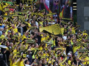 Dortmund Tolak Jersey Ketiga Puma Usai Diprotes Fans