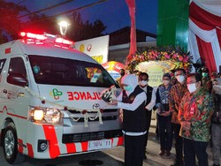 Resmikan Layanan Baru RSU Soetomo, Khofifah Ingin Jatim Siaga Lawan COVID-19